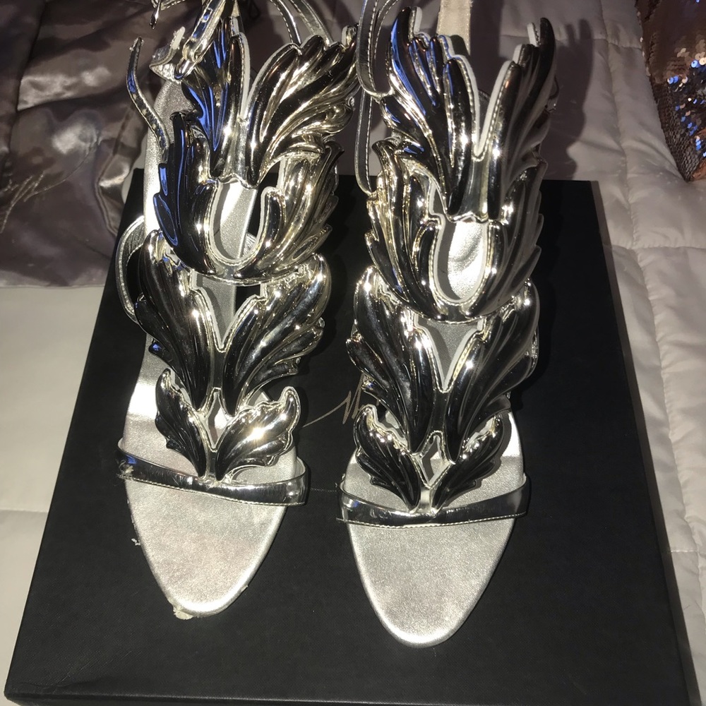 Giuseppe Heels - Picture 5 of 5